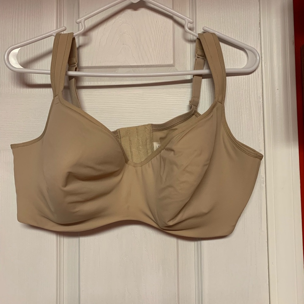 Lane Bryant Cacique 42DDD bra, brand new no tags.